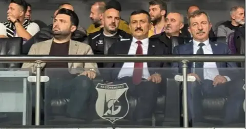 Başkan Çelik tribünde
