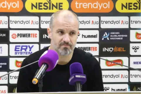 Mustafa Er: "4-2’lik bir galibiyet, hayırlı olsun, liderliği aldık
