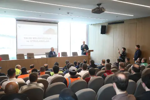 İnegöl Belediyesi Personeline Yalın Temelleri Eğitimi Verildi