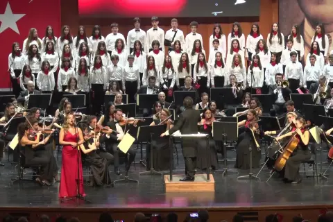Kestel Belediyesinden Cumhuriyetin 103’üncü Yılına Görkemli Kutlama