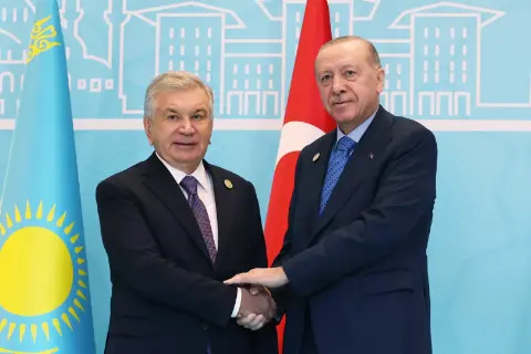 Cumhurbaşkanı Erdoğan, TDT Zirvesi İçin Ankara’ya Gelen Türk Dünyası Liderlerini Karşıladı