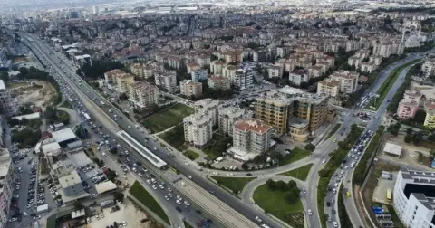 Şahin Biba yeni projeleri açıkladı: Bursa'da 3 ilçeye 1.300 konut müjdesi!