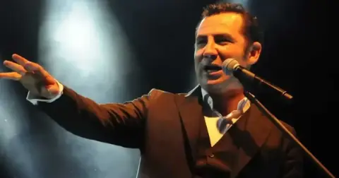 Bursa'da 29 Ekim coşkusu! Ferhat Göçer ücretsiz halk konserinde sahne alacak