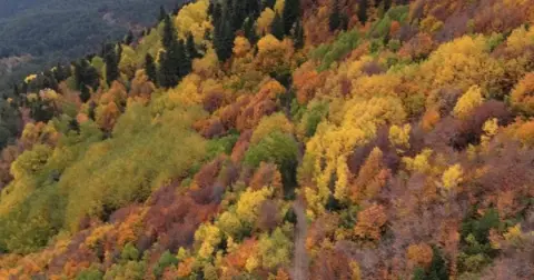 Bursa'da iki mevsim aynı karede buluştu! Uludağ'ın saklı güzelliği hayran bıraktı