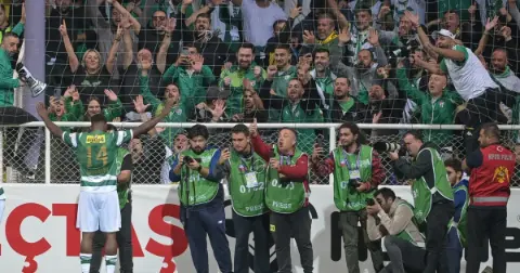 Bursaspor'da Süper Lig Heyecanı: Zirvenin Yeni Sahibi
