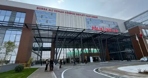 Bursa'da 1315 yataklı dev hastane hasta kabulüne başladı! Resmi açılış için gözler Erdoğan'da