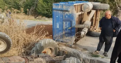 Gaziantep'te toprak yüklü traktör dereye uçtu: 1 yaralı