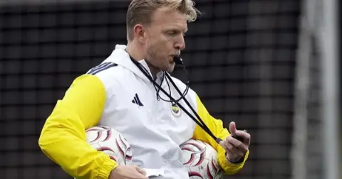 Dirk Kuyt'ın Fenerbahçe'deki İlk 11'i Belli Oldu: İki Değişiklik