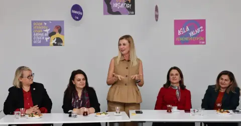 Bursa'da kadın muhtarlar bir araya geldi! Nilüfer'de anlamlı kutlama