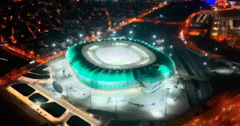 Bursaspor’dan izinsiz padel kortlarına müdahale! 3 gün süre verildi