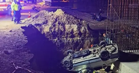 Eskişehir’de çukura düşen otomobildeki 1 kişi öldü, 5 kişi yaralandı
