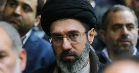 Hamaney’den olası saldırılara karşı "ani ve coğrafi sınırı olmayan cevap verilmesi" talimatı