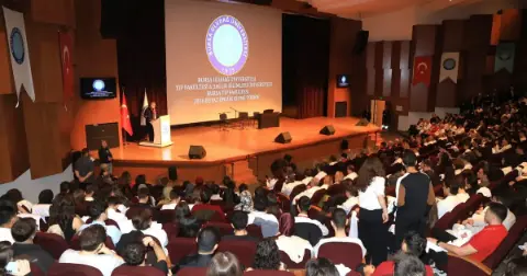 Bursa'da geleceğin doktorları ilk adımı attı! Beyaz önlük heyecanı