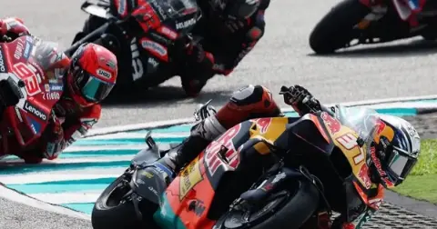 MotoGP Malezya Grand Prix'sinin sprint yarışında zafer Pedro Acosta'nın