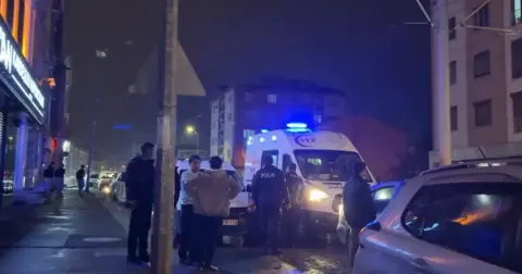 Eskişehir'de Apartman Kapısını Kırmaya Çalışan Şahıs Ağır Yaralandı