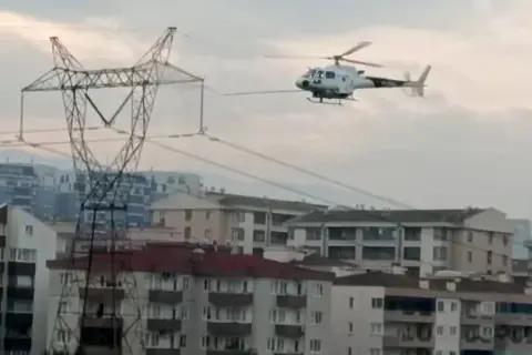 Bursa’da iletim hatlarına helikopterli bakım: Dikkat çeken anlar kamerada