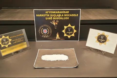 Kütahya Yolunda Uyuşturucu Operasyonu; 3 Kişi Tutuklandı