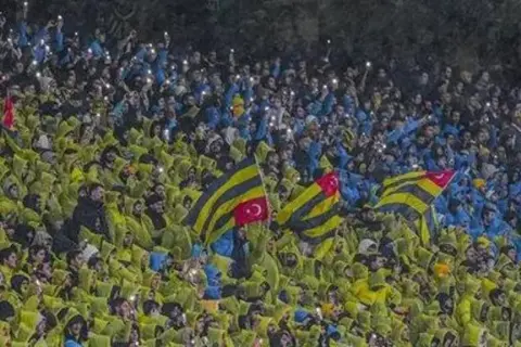 Fenerbahçe yönetiminden derbi öncesi karar!