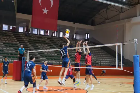 Bursalı Biniciler Cumhuriyet Bayramı Yarışlarında Zirveye Yerleşti