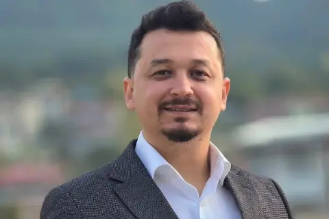Bursa'da spor kulübünde yeni dönem! Başkan değişti, futbol sahası müjdesi geldi