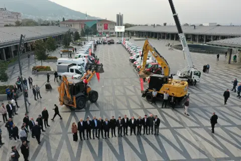 Bursa Osmangazi Belediyesi'ne 41 yeni araç!