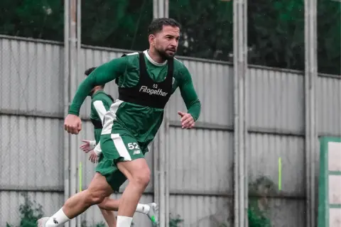 Bursaspor'un Azeri futbolcusu Toral Bayramov sıkı çalışıyor!