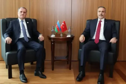Bakan Fidan ve Bayramov Ankara'da TDT Zirvesi İçin Bir Araya Geldi