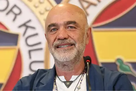 Fenerbahçe'nin 1 numaralı hoca adayı belli oldu! Kritik toplantıda karar verilecek