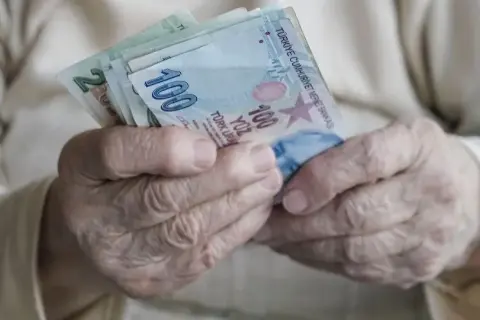 ABD'nin petrol stokları geriledi! Üretimde dikkat çeken artış