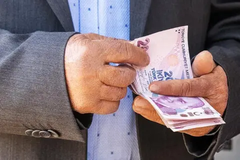 ABD'nin petrol stokları geriledi! Üretimde dikkat çeken artış