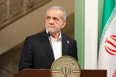 İran Cumhurbaşkanı Pezeşkiyan: Çevredeki ülkelerle yardımlaşarak bölgemizin güvenliğini sağlayabiliriz