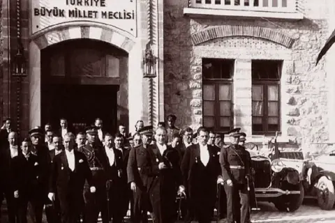 Türkiye Cumhuriyeti 103 yaşında! 29 Ekim Cumhuriyet Bayramı'na giden süreçte neler oldu?