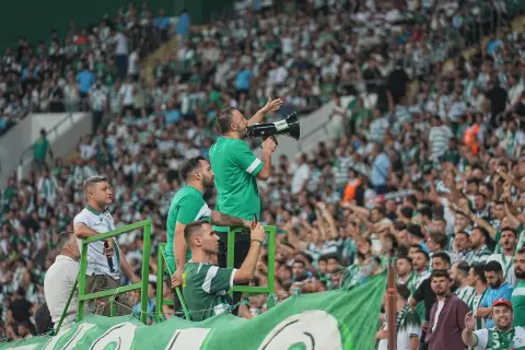 Bursaspor’dan izinsiz padel kortlarına müdahale! 3 gün süre verildi