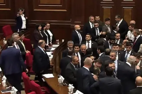 Türkiye'de de satılıyor! Yapay zekâlı oyuncaklarda veri skandalı