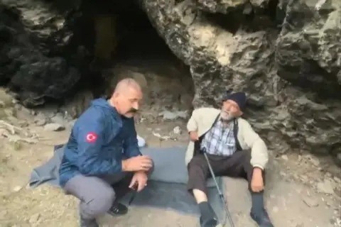 Bursa Uludağ'da mağarada yaşayan adamın hikâyesinde mutlu son! 83 yaşındaki babası