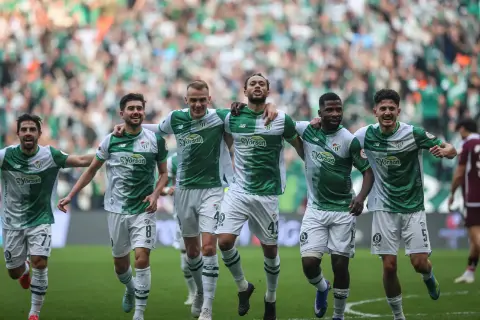 Bursaspor Teknik Direktörü Mustafa Er: İyi oyunla kazandık