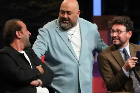 Bahar Şahin gelen senaryoyu ifşa edip isyan etti: Ahlak hiç mi yok?