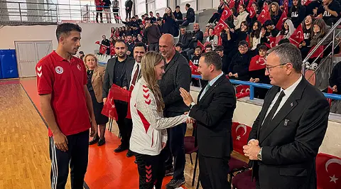 Avrupa şampiyonu Fatma Belinay Ergin’e Biga’da Coşkulu Karşılama