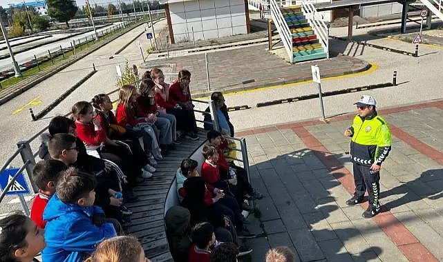 Erzurum'da Miniklere Trafik Bilinci Eğitimi