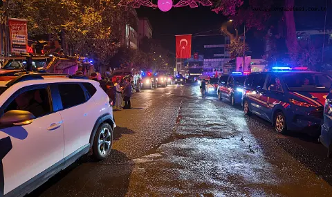 Iğdır'da Cumhuriyet Coşkusu Binlerce Araçlık Konvoyla Taçlandı