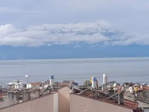 2 bin 998 metre rakıma sahip Dedegül zirvesinde kar manzarası