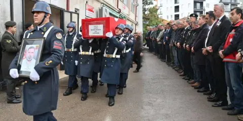 Kahraman gaziye son görev: Jandarma Er Mehmet Arslan Bahşılı’da uğurlandı