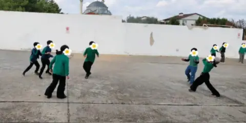 Bahşılı'da Okul Bahçeleri Geleneksel Oyunlarla Şenlendi