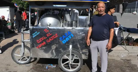 Unutulmaya yüz tutan el yapımı gazoz lezzetini yaşatmaya çalışıyor