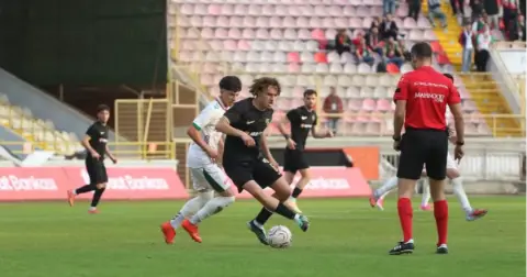 Boluspor, Karşıyaka’ya 3-1 yenilerek kupaya veda etti