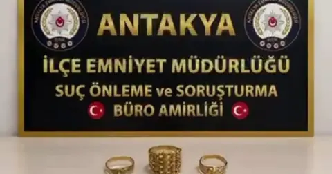 Hatay’da kuyumcu hırsızlığı kamerada: 100 bin TL’lik altın çaldılar