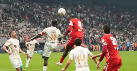 Beşiktaş, Başakşehir’i 2-0 mağlup etti