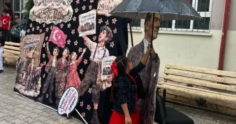 Hatay’da Küçük Meryem’den Yürekleri Isıtan Atatürk Sevgisi