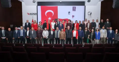 Adana’nın sanayi hafızası AOSB’de sanatla buluştu