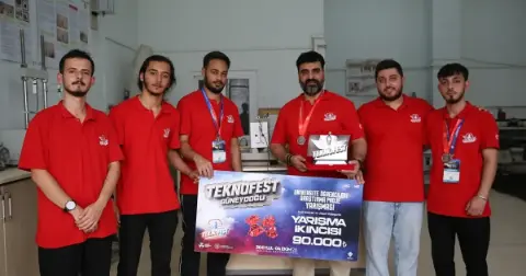 Depremzede öğrenciler kolonların sağlamlığını ölçebilen cihaz geliştirdi